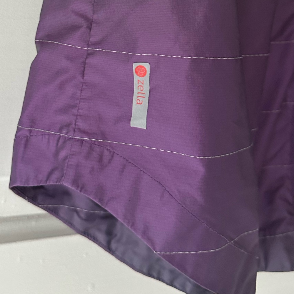 Zella hooded running windbreaker in purple and dark gray ombré. - Picture 4 of 6